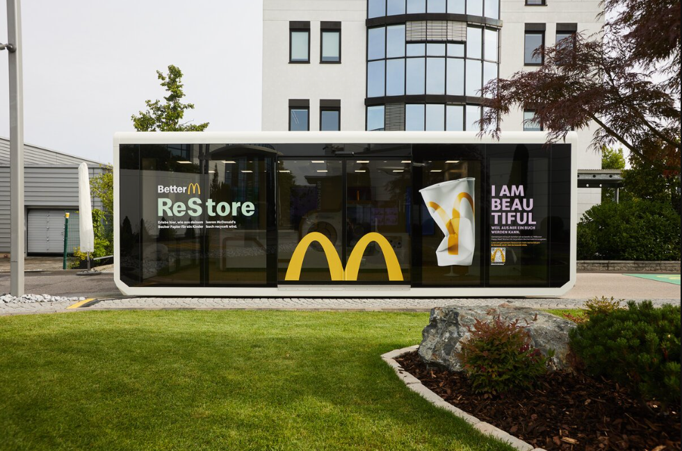 McDonald`s Better M im Hauptservice Center in München
