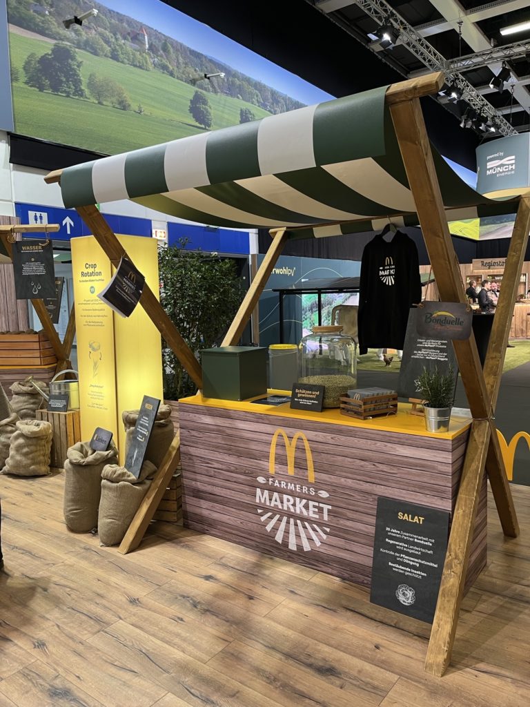 Der McDonald's Stand auf der Internationalen Grünen Woche.